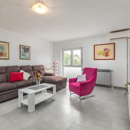 Sweet Apartment Tony Пула Екстериор снимка